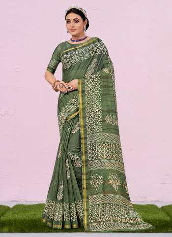 Looking These Party Wear Saree in Fine Colored.These Saree And Blouse is Fabricated On Cotton.Its Beautified With Printed Designer.