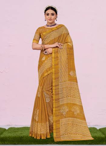 Looking These Party Wear Saree in Fine Colored.These Saree And Blouse is Fabricated On Cotton.Its Beautified With Printed Designer.