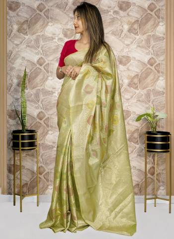 Attrective Look These Saree in Fine Colored.These Saree And Blouse is Banarasi Silk Fabricated.Its Beautified With Weaving Jari Designer.