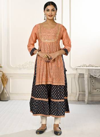 Grab These Beautiful Looking Readymade Long Kurti.These Kurti is Fabricated On Cotton.Its Beautified With Designer Foil Printed With Embroidery Work.