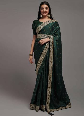 Look These Fancy Saree in Fine Colored.These Saree Are Chinon And Blouse is Fabricated On Dupion Pair.Its Beautified With Designer Jari Embroidery Work.