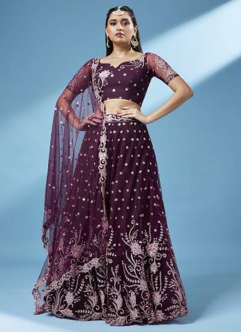 Garb This Partywear Lahenga Choli Fine Color.These Designer Choli Fabric Are Net And Lahenga Net And Dupatta Net In Fabricated Beautified With Attrective Thread,Sequance Embroidery Work. Buy Now.