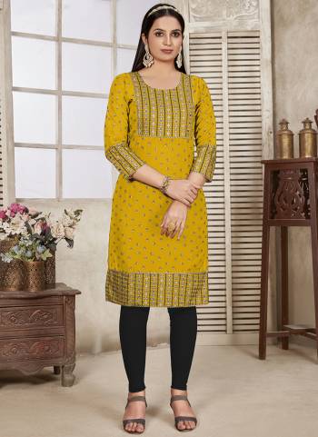 Grab These Beautiful Looking Readymade Long Kurti.These Kurti is Fabricated On Rayon.Its Beautified With Designer Foil Printed.