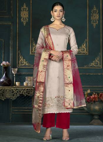 Attrective These Suit in Fine Colored Pair With Bottom And Dupatta.These Top Are Jam Cotton And Dupatta Are Fabricated On Organza Pair With Cotton Bottom.Its Beautified With Santoon Inner.Its Beautified With Designer Embroidery Work.