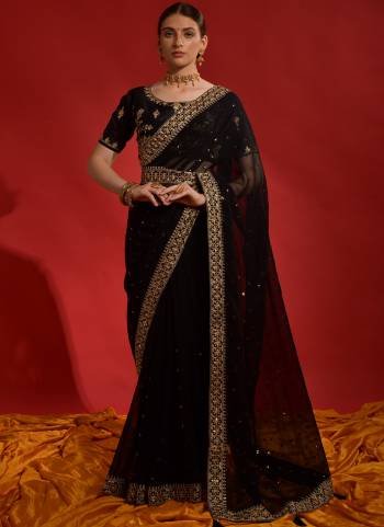 Attrective Look These Saree in Fine Colored.These Saree Are Georgette And Blouse is Mono Banglori Fabricated.Its Beautified With Designer Codding,Sequance Embroidery Work.