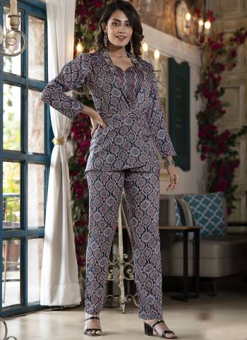 Grab These Co Ord Suit in Fine Colored Pair With Bottom And Jacket.These Top And Jacket Are Fabricated On Jam Satin Pair With Jam Satin Bottom.Its Beautified With Designer Digital Printed With Hand Work.