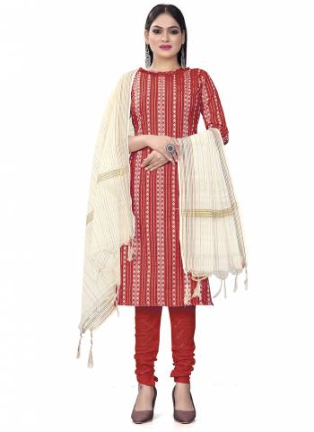 Garb This Suits In Lovely Color.Its Pretty Top Is Cotton Based Paired Bottom Cotton And Cotton Fabricated Dupatta Are Wevon Designer. Which Gives An Attractive To The Dress.