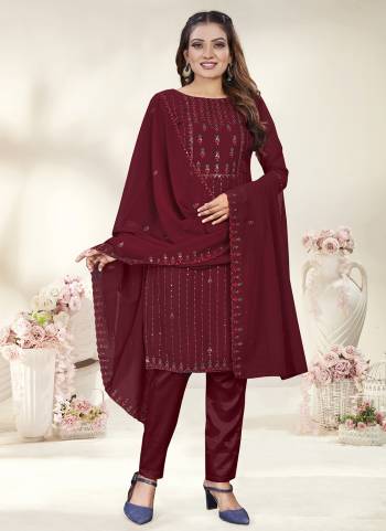 Grab These Suit in Fine Colored Pair With Bottom And Dupatta.These Top Are Georgette And Dupatta Are Fabricated On Georgette Pair With Santoon Bottom.Its Beautified With Designer Embroidery Work.