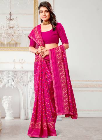 Attrective These Printed Designer Saree in Fine Colored.These Saree Are Renial And Blouse is Fabricated On Renial Pair.