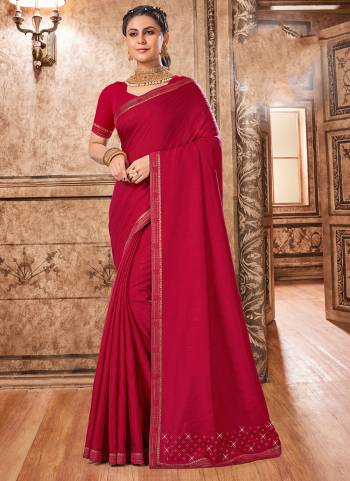 Attrective Saree in Fine Colored.These Saree Are Vichitra Silk And Blouse is Fabricated On Vichitra Silk Pair.