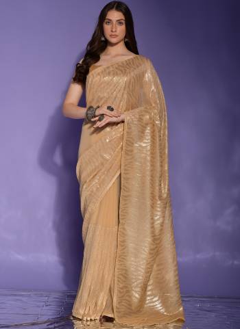 Attrective Saree in Fine Colored.These Saree Are Blooming Heavy Georgette  And Blouse is Fabricated On Mono Banglory Pair.