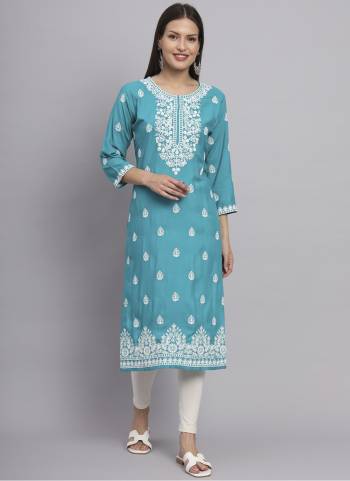 Grab These Beautiful Looking Readymade Long Kurti.These Kurti is Fabricated On Rayon.