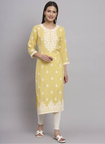 Grab These Beautiful Looking Readymade Long Kurti.These Kurti is Fabricated On Rayon.