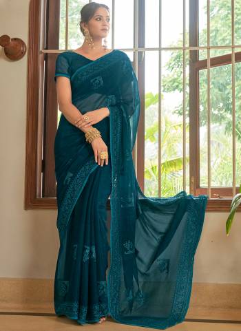 Attrective These  Saree in Fine Colored.These Saree Are Blooming shimmer And Blouse is Fabricated On Blooming shimmer Pair.