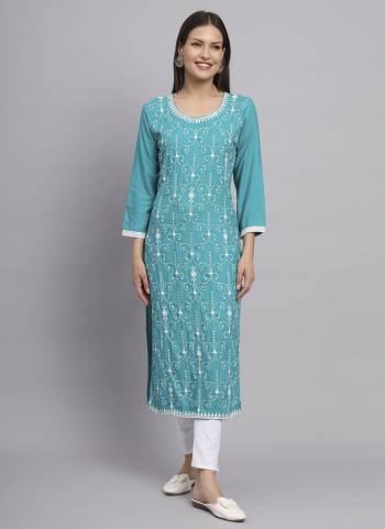 Grab These Beautiful Looking Readymade Long Kurti.These Kurti is Fabricated On Rayon.