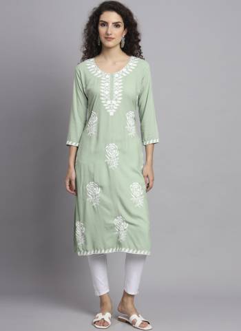 Grab These Beautiful Looking Readymade Long Kurti.These Kurti is Fabricated On Rayon.