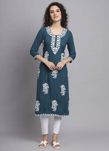 Grab These Beautiful Looking Readymade Long Kurti.These Kurti is Fabricated On Rayon.