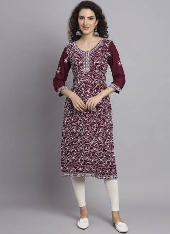 Grab These Beautiful Looking Readymade Long Kurti.These Kurti is Fabricated On Rayon.