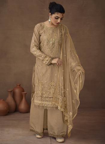 Grab These Plazzo Suit in Fine Colored Pair With Bottom And Dupatta.These Top  Fabricated Organza and Dupatta Fabricated Net With Silk Bottom.