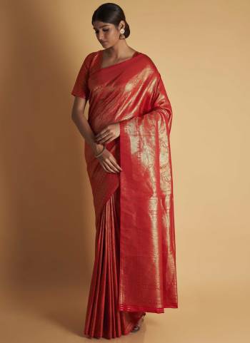 Attrective These  Saree in Fine Colored.These Saree Are Two Tone Kanjivaram Silk And Blouse is Fabricated On Two Tone Kanjivaram Silk Pair.