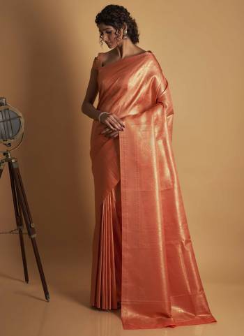 Attrective These  Saree in Fine Colored.These Saree Are Two Tone Kanjivaram Silk And Blouse is Fabricated On Two Tone Kanjivaram Silk Pair.