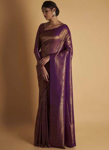 Attrective These  Saree in Fine Colored.These Saree Are Two Tone Kanjivaram Silk And Blouse is Fabricated On Two Tone Kanjivaram Silk Pair.