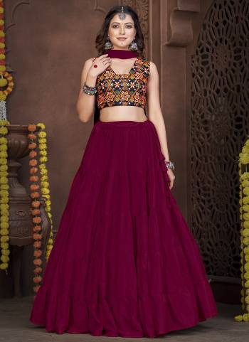 Grab These Navratri Special Lehenga Choli in Fine Colored.These Lehenga Are French Crepe And Choli Are Banglori Silk And Dupatta Are Fabricated On Chiffon Pair.Its Beautified With Designer Thread,Mirror Embroidery Work.