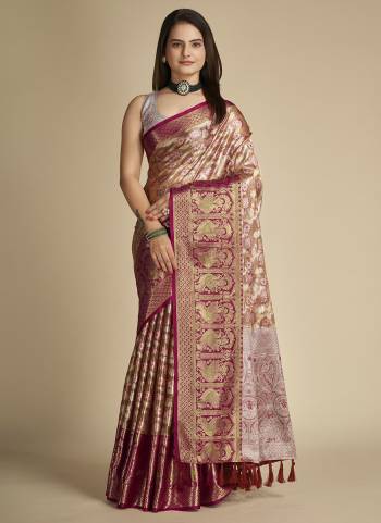 Garb This Partywear Saree Paired With Blouse In Fine Color.This Saree And Blouse Are Tissue Silk Based Fabric With Weaving Jacquard Designer. Buy This Pretty Saree Now.