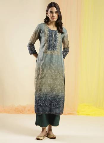 Garb These Beautiful Looking Readymade Kurti.These Kurtis Fabricated On Chinon With Cotton Inner.Its Beautified With Designer Digital Printed With Hand Work.