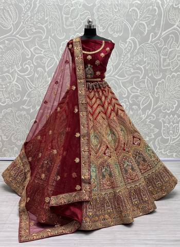 For A Fancy Designer Look,Grab These Lehenga Choli With Dupatta in Fine Colored.These Lehenga And Choli Are Silk And Dupatta Are Fabricated On Soft Net Pair.Its Beautified With Designer Fancy Multy Thread,Sequance,Dori Embroidery,Diamond Work.