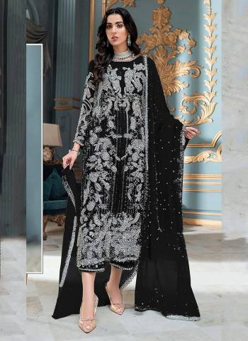 Attrective These Designer Suit in Fine Colored Pair With Bottom And Dupatta.These Top Are Organza And Dupatta Are Fabricated On Net Pair With Santoon Bottom.Its Beautified With Santoon Inner.Its Beautified With Heavy Designer Embroidery Work.