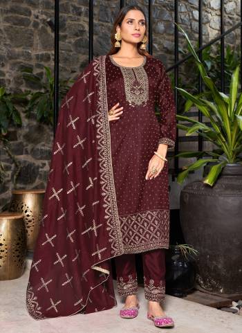 Attrective These Salwar Suit in Fine Colored Pair With Bottom And Dupatta.These Top Are Vichitra And Bottom Are Fabricated On Vichitra Pair With Vichitra Dupatta.Its Beautified With Santoon Inner.Its Beautified With Blooming Color,Designer Embroidery Work.