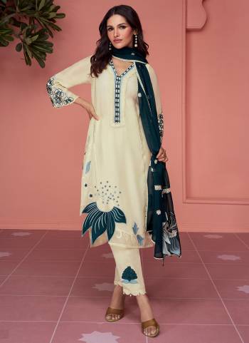 Attrective These Suit in Fine Colored Pair With Bottom And Dupatta.These Top And Bottom Are Faux Georgette And Pair With Faux Georgette Dupatta.Its Beautified With Santoon Inner.Its Beautified With Heavy Designer Thread,Mirror Floral Embroidery Work.