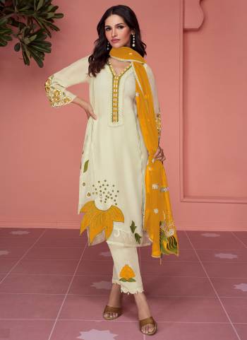 Attrective These Suit in Fine Colored Pair With Bottom And Dupatta.These Top And Bottom Are Faux Georgette And Pair With Faux Georgette Dupatta.Its Beautified With Santoon Inner.Its Beautified With Heavy Designer Thread,Mirror Floral Embroidery Work.