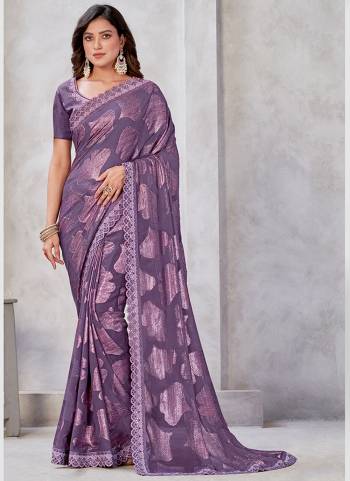 Look Attrective These Designer Party Wear Saree in Fine Light Colored.These Saree Are Georgette And Blouse Raw Silk is Fabricated.Its Beautified Wevon Jacquard Designer With Embroidery Work.