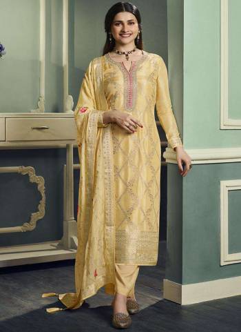 Attrective These Designer Suit in Fine Colored Pair With Bottom And Dupatta.These Top Are Viscose Jacquard And Dupatta Are Fabricated On Rangoli Silk Pair With Santoon Bottom.Its Beautified With Santoon Inner.Its Beautified With Heavy Wevon Jari Designer With  Embroidery Work.