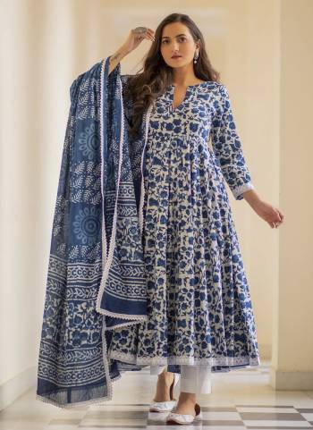 Attrective These Suit in Fine Colored Pair With Bottom And Dupatta.These Top And Dupatta Are Fabricated On Rayon Pair With Rayon Bottom.Its Beautified With Designer Floral Printed.