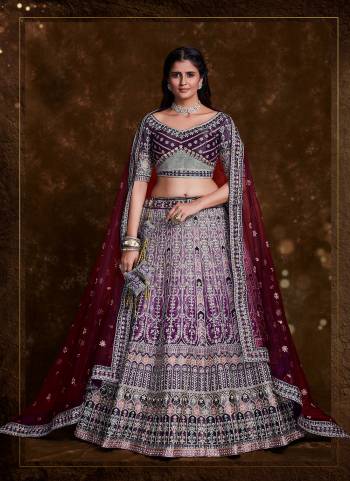 For A Designer Look,Grab These Lehenga Choli in Fine Colored.These Lehenga And Choli Are Fabricated On Art Silk Pair With Soft Net Dupatta.Its Beautified With Heavy Designer Embroidery,Zarkan Work.