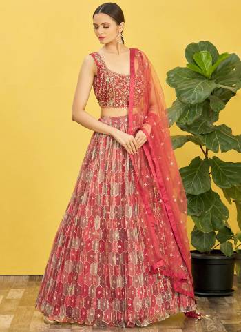 For A Designer Look,Grab These Lehenga Choli in Fine Colored.These Lehenga Are Organza And Blouse Are Fabricated On Slub Silk Pair With Organza Soft Net.Its Beautified With Designer Printed With Real Mirror,Thread,Jari,Sequance Embroidery Work.