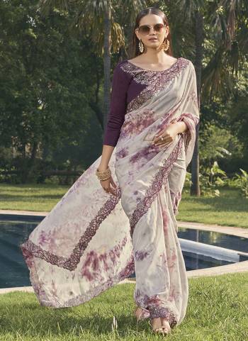 Garb These Designer Party Wear Saree in Fine Colored.These Saree Are Organza And Blouse is Fabricated On Art Silk Pair.Its Beautified Digital Printed,Khatli Work Blouse,Border.