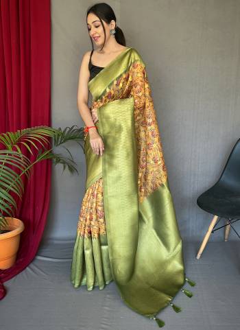 Garb These Party Wear Saree With Blouse in Fine Colored.These Saree And Blouse is Fabricated On Kora Organza.Its Beautified With Weaving Jari Designer With 3 D Digital Printed.