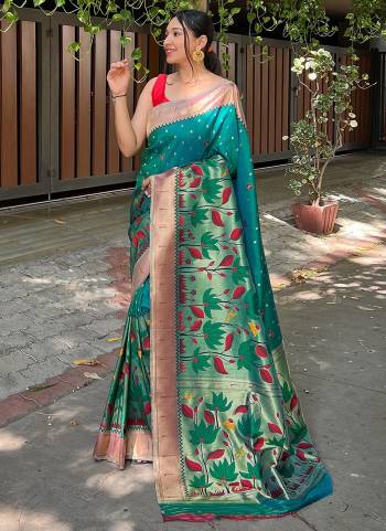 Garb These Party Wear Saree With Blouse in Fine Colored.These Saree And Blouse is Fabricated On Banarasi Silk.Its Beautified With Weaving Big Border,Reshan.Jari Designer.