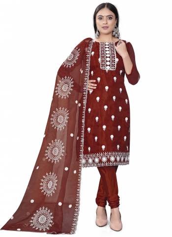 Grab These Suit in Fine Colored Pair With Bottom And Dupatta.These Top And Dupatta Are Fabricated On Organza Pair With Santoon Bottom.Its Beautified With Designer Embroidery Work.