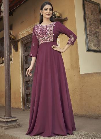 Grab These Beautiful Looking Readymade Gown In Fine Colored.These Gown is Fabricated On Muslin.Its Beautified With Designer Thread Embrodery Work.