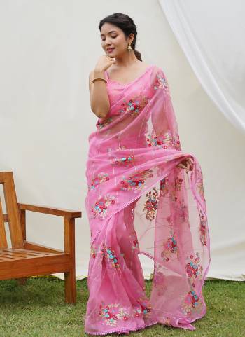 Attrective Looking These Party Wear Saree in Fine Colored.These Saree Are Organza And Blouse is Fabricated On Art Silk.Its Beautified With Designer Thread Embroidery Work.