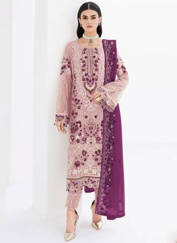 Attrective These Designer Suit in Fine Colored Pair With Bottom And Dupatta.These Top And Dupatta Are Fabricated On Faux Georgette Pair With Santoon Bottom.Its Beautified With Santoon Inner.Its Beautified With Heavy Designer Embroidery Work.