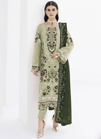 Attrective These Designer Suit in Fine Colored Pair With Bottom And Dupatta.These Top And Dupatta Are Fabricated On Faux Georgette Pair With Santoon Bottom.Its Beautified With Santoon Inner.Its Beautified With Heavy Designer Embroidery Work.