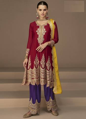 Garb These Designer Suits in Fine Colored Pair With Dupatta.These Top And Dupatta Are Fabricated On Georgette Pair With Georgette Bottom.Its Beautified With Heavy Designer Embroidery Work.