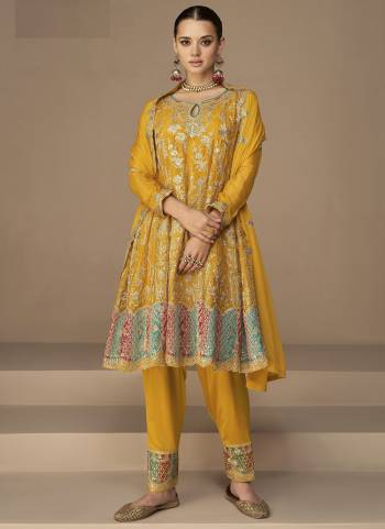 Garb These Designer Suits in Fine Colored Pair With Dupatta.These Top And Dupatta Are Fabricated On Georgette Pair With Georgette Bottom.Its Beautified With Heavy Designer Embroidery Work.