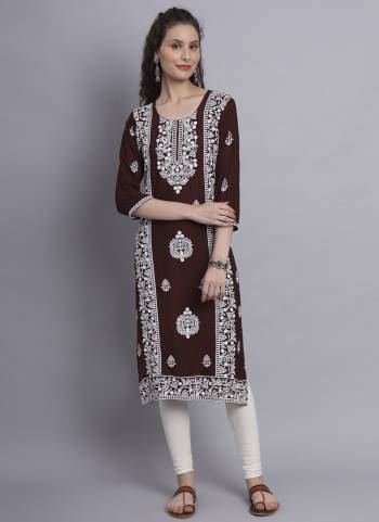 Attrective These Beautiful Looking Readymade Long Kurti.These Kurti is Fabricated On Rayon.Its Beautified With Designer Chickenkari Embroidery Work.